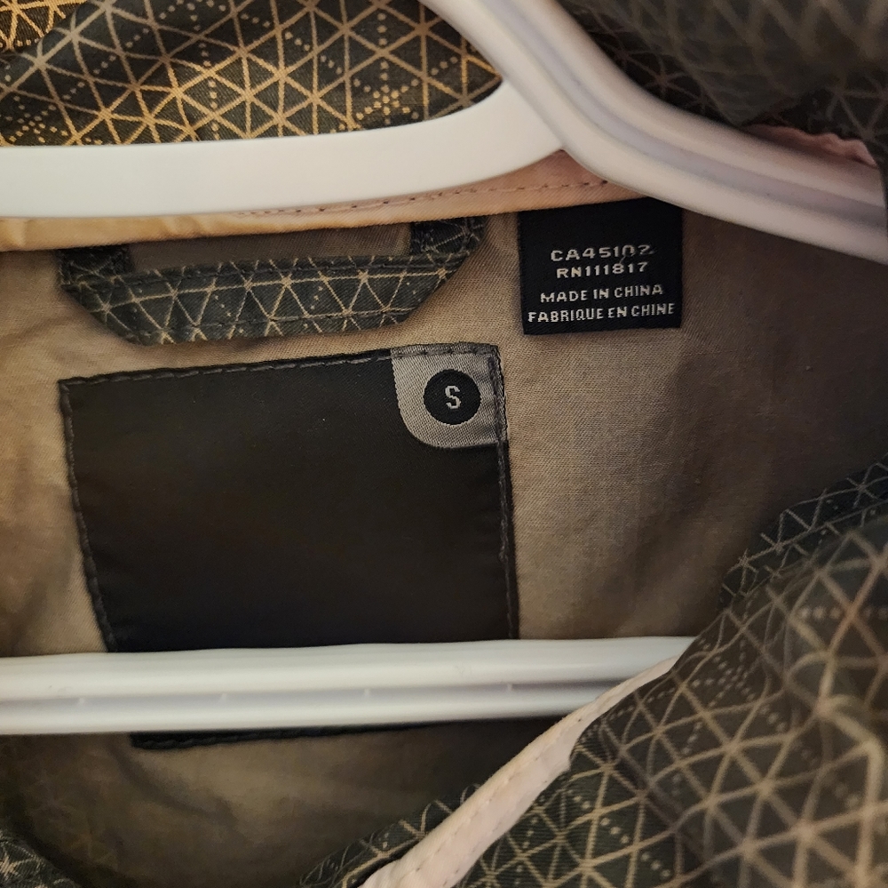 Women's Bench Jacket - Picture 3 of 3